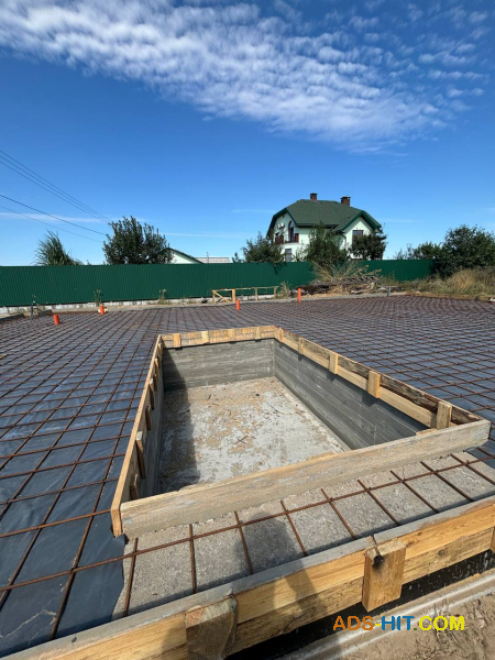 Будівництво будинків - від фундамента до даху