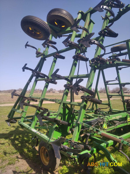 культиватор John Deere 960 2008року вигот. Ширина захвата 10м.