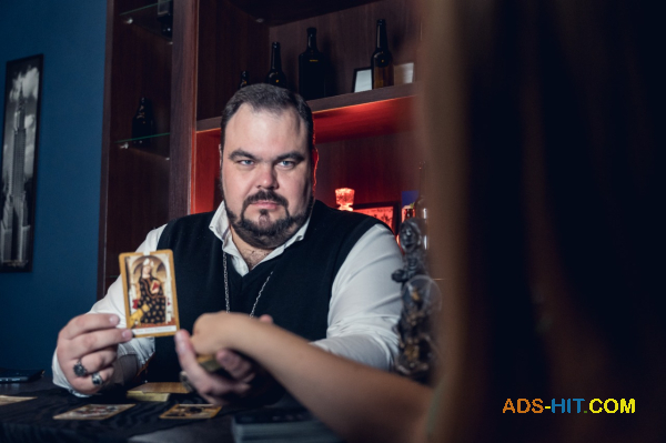 Сергій Кобзар — чорний маг, чаклун і екстрасенс. Професійна магічна допомога по всій Україні