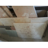 Наиболее часто мрамор используется в резаном варианте в виде плиток, отличающихся гладкой поверхностью