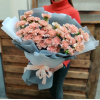 Служба доставки цветов в Харькове, розы, гвоздики, тюльпаны, ирисы в ассортименте